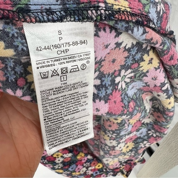 Gap Maternity Floral Henley Puff Sleeve Midi Dress - Picture 9 of 12